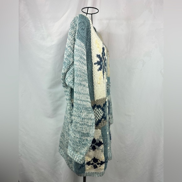 Vintage Classic Elements knitted by hand snowflake cable knit cardigan size L - Picture 7 of 8